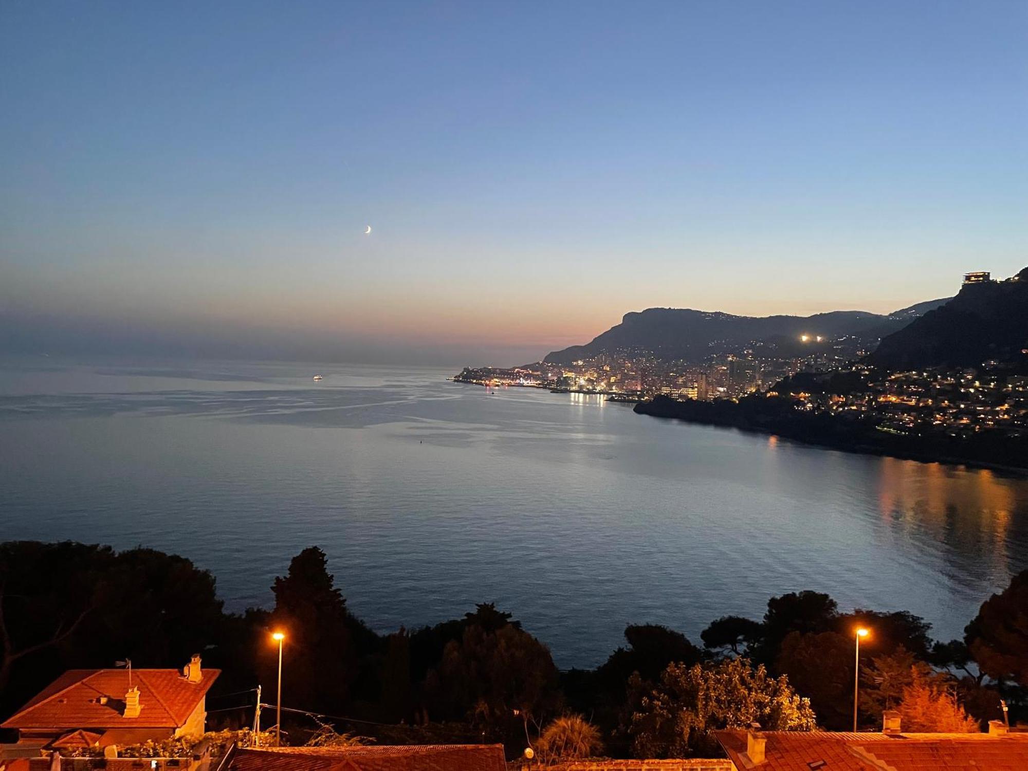 Aux Portes De Monaco Superbe T3 Vue